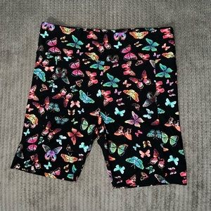 Butterfly printed biker shorts